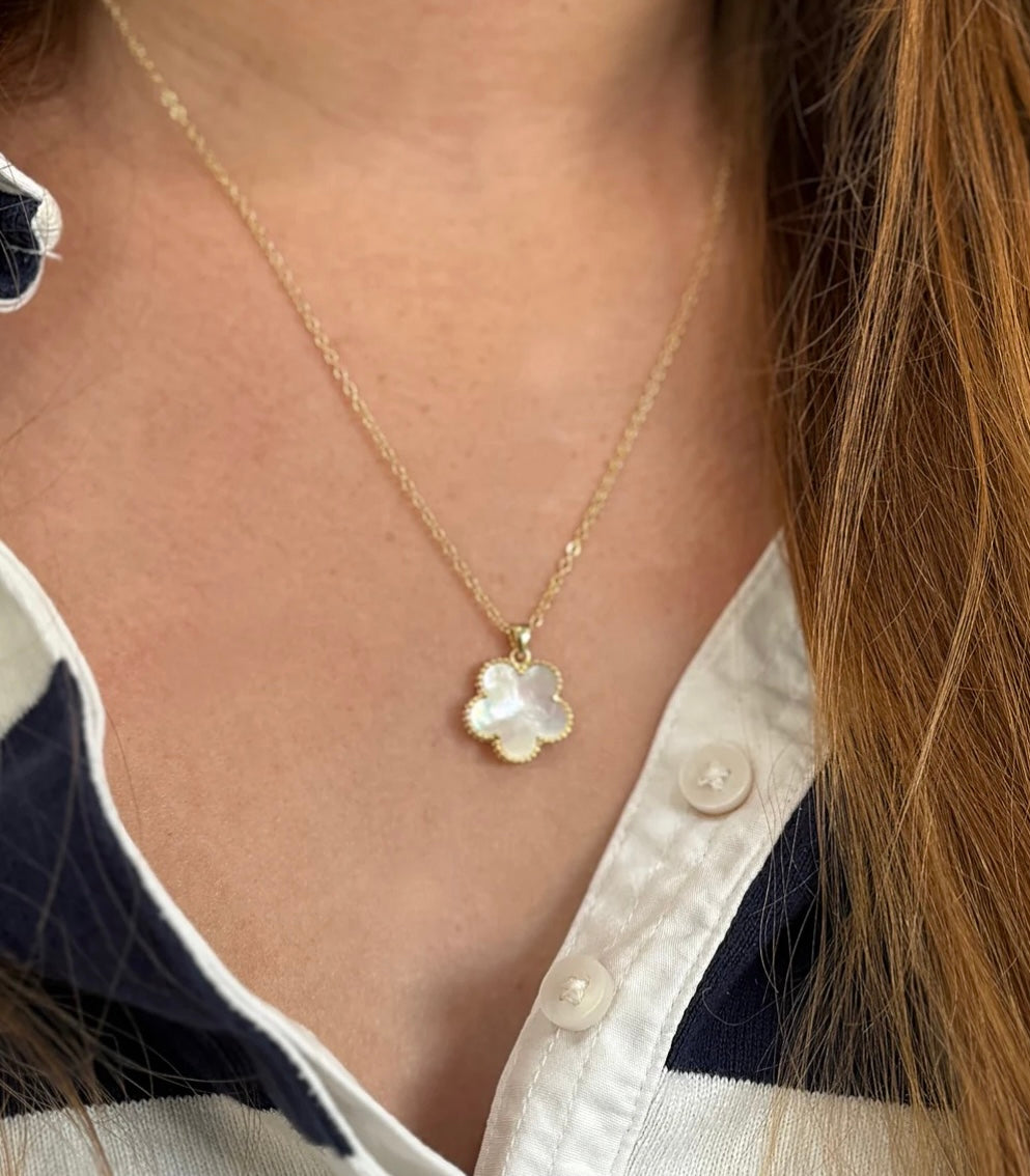 ADELINE PENDANT NECKLACE