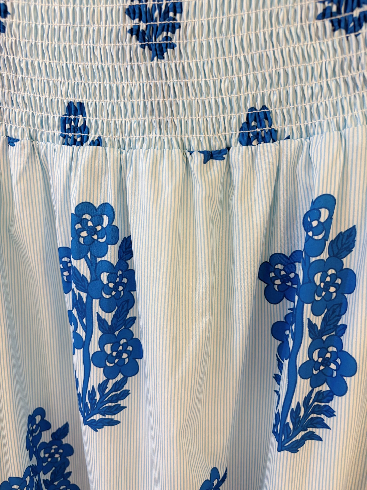 ASHTYN FLORAL SKIRT- LIGHT BLUE