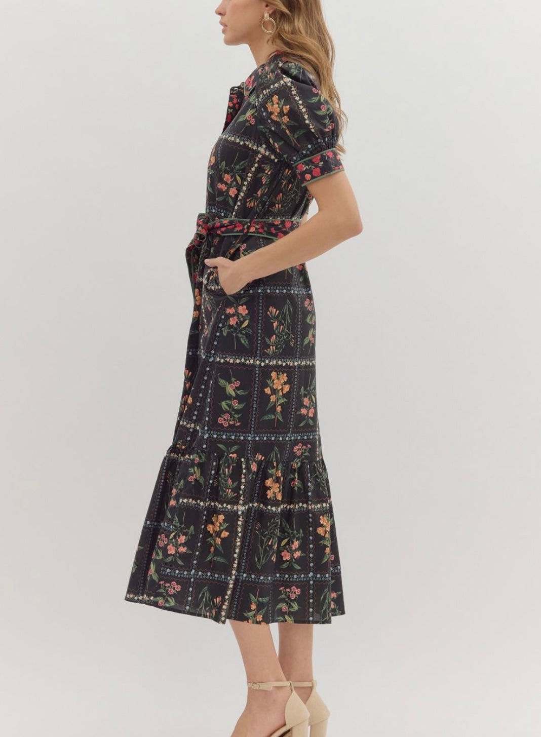 MALLIE DRESS- BLACK