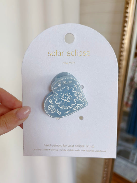 HAND PAINTED MINI PAISLEY HEART CLIP