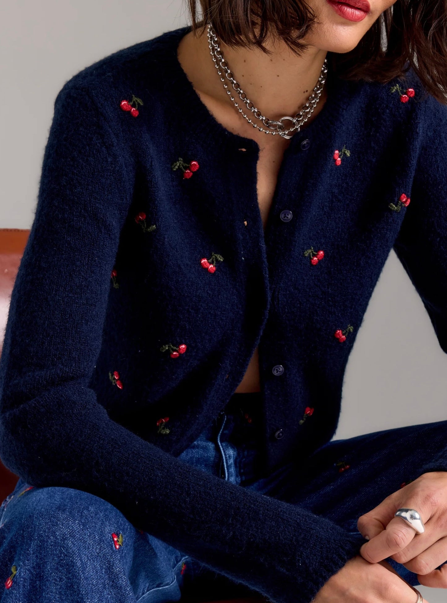 DAZE MUSE CHERRY CARDIGAN- NAVY