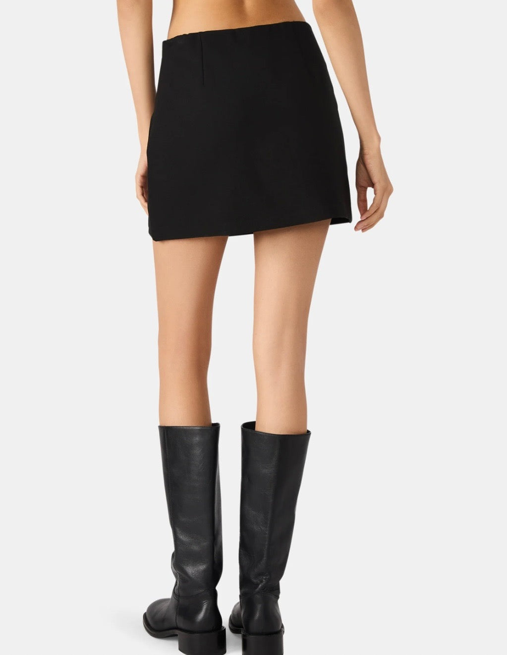 CINDI SKORT- BLACK VELVET