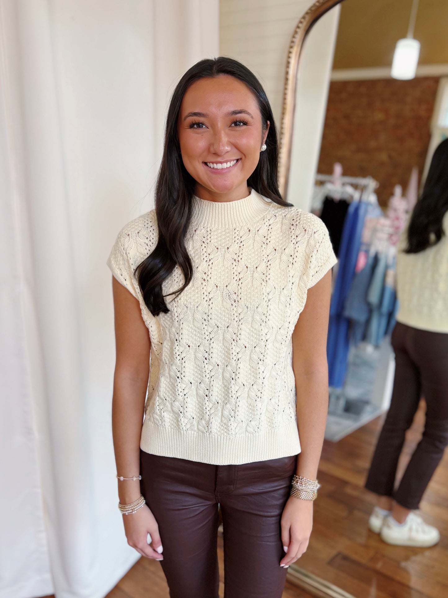 BUTTER CREAM SWEATER TOP