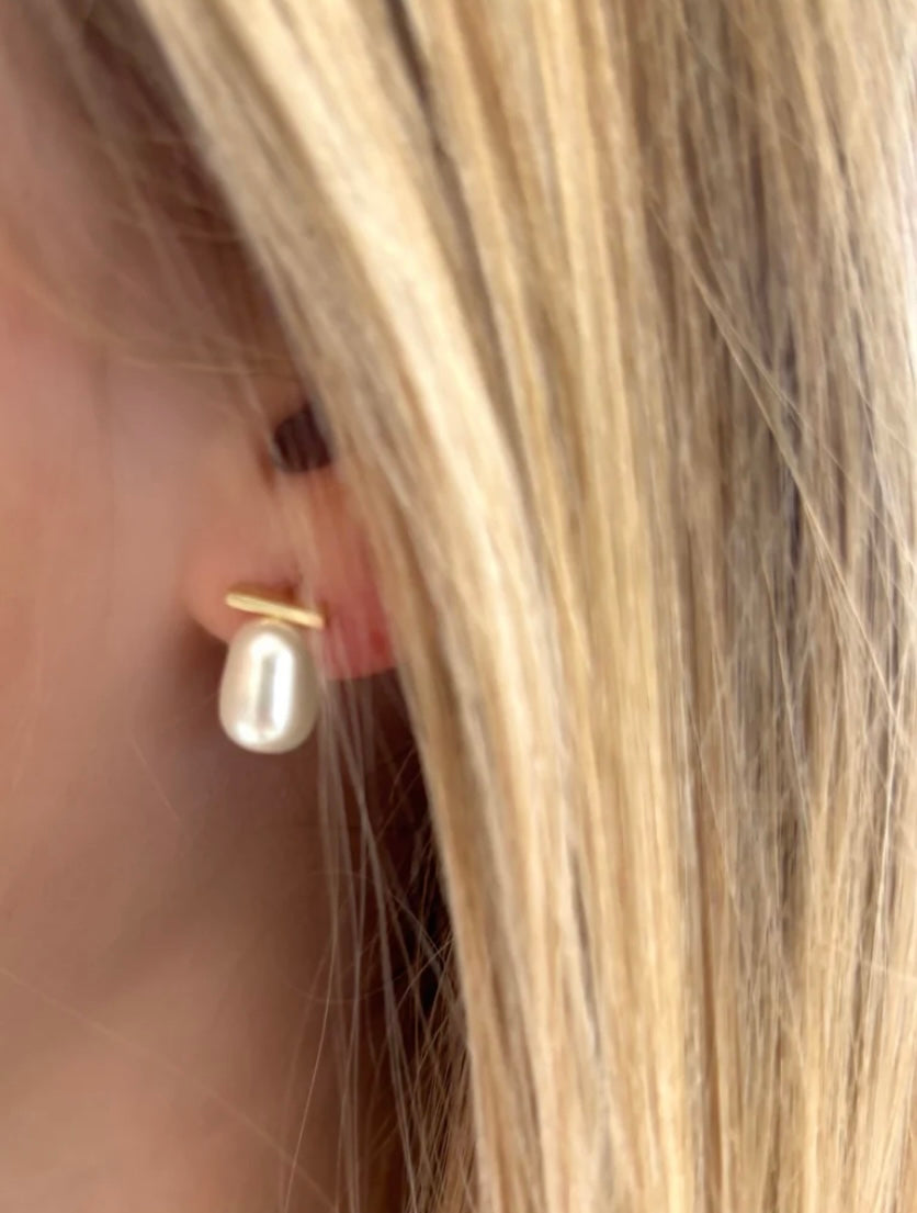 NORA JAMES LUNA BAR STUDS