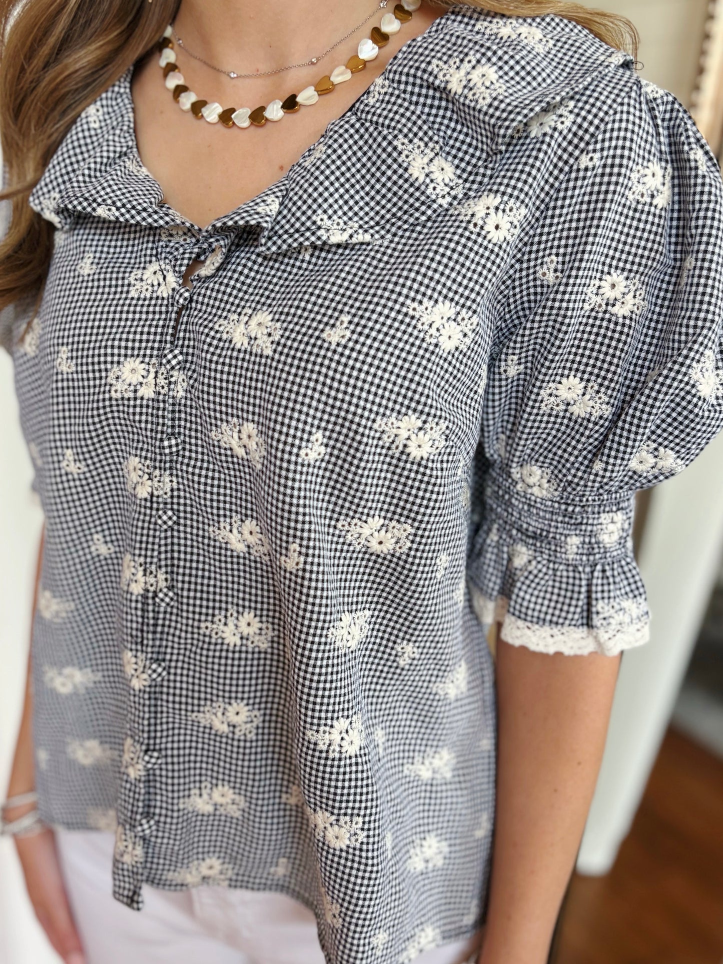 LANDYN GINGHAM RUFFLE COLLAR TOP- BLACK